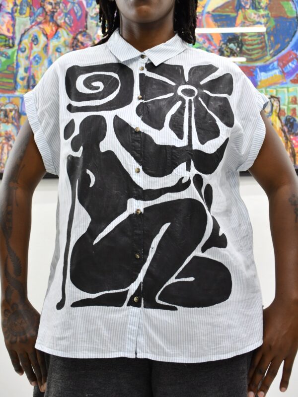 Handpainted sleevless shirt
Large