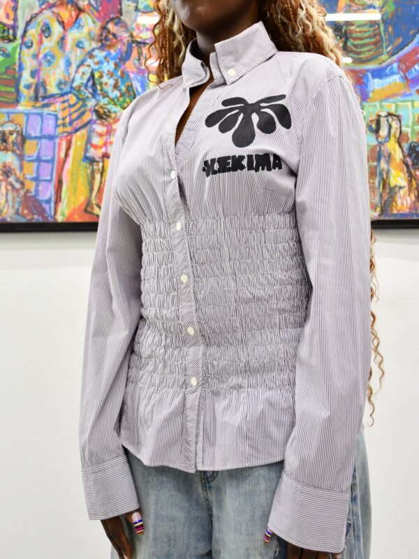 Cinched shirt
Small